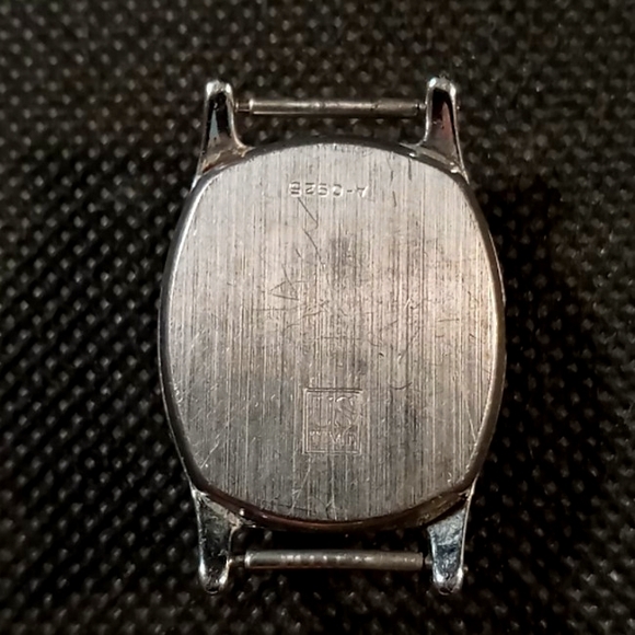 RARE Vintage 1947 Childrens Ingersoll "Mickey Mouse" Watch (Non-Working) - Picture 2 of 6